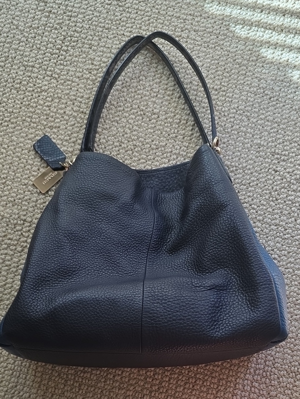 2 Toned COACH Navy Leather Shoulder Bag - Classic Everyday Tote